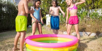 Hurtownia basenów – jak wybrać sprzęt i akcesoria do ogrodu?